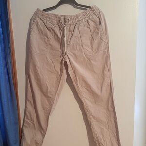 Vuori Tan Ankle Cropped Pants Timeless Style